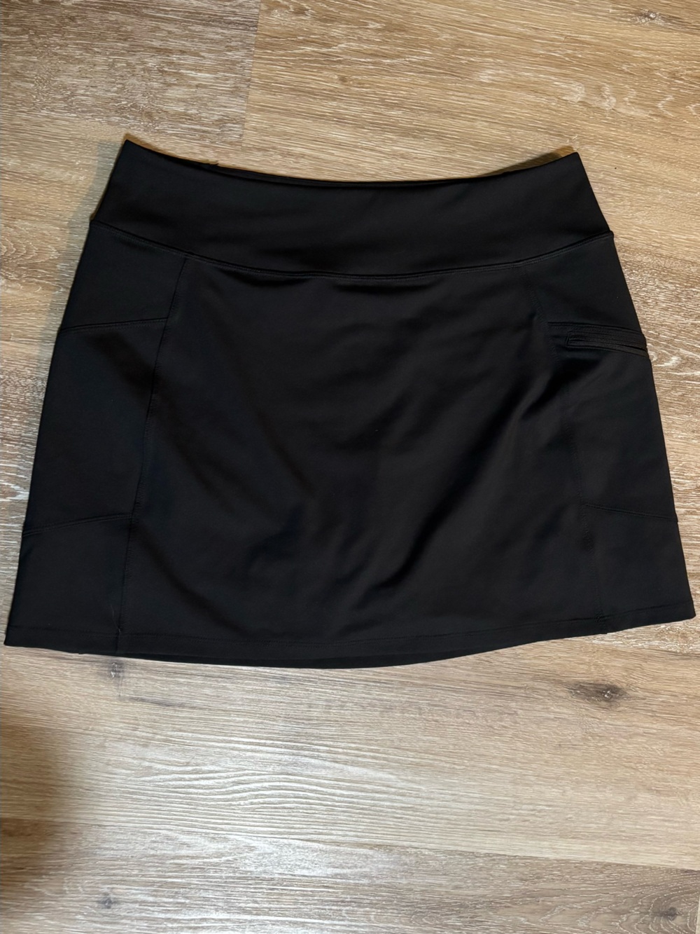 Eddie Bauer Women’s Black Performance Skort